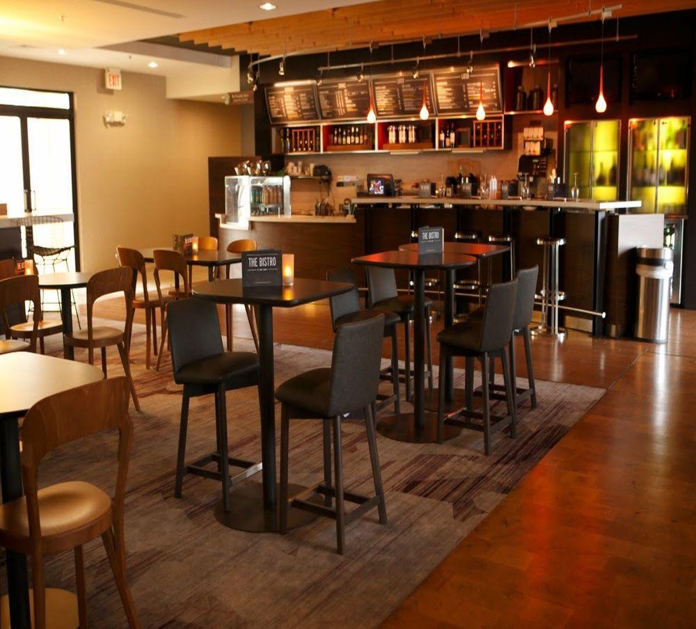 Courtyard By Marriott New Haven Orange Hotel Exterior foto
